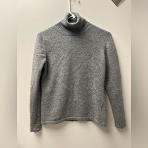 Brodie Women’s Grey‎ Turtleneck Cashmere Sweater